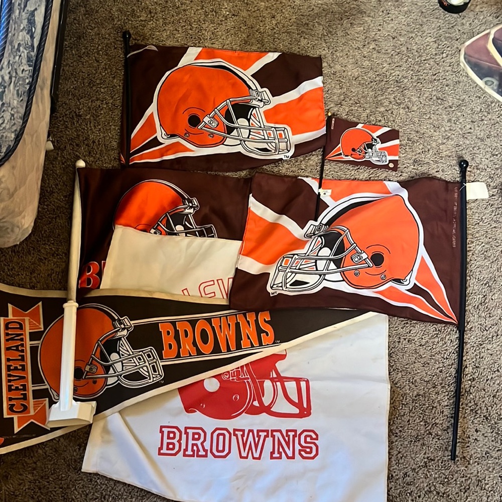 Vintage Cleveland browns flags